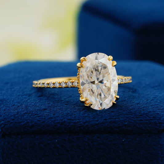 4.00 CT Oval Cut Lab Grown Diamond Engagement Ring