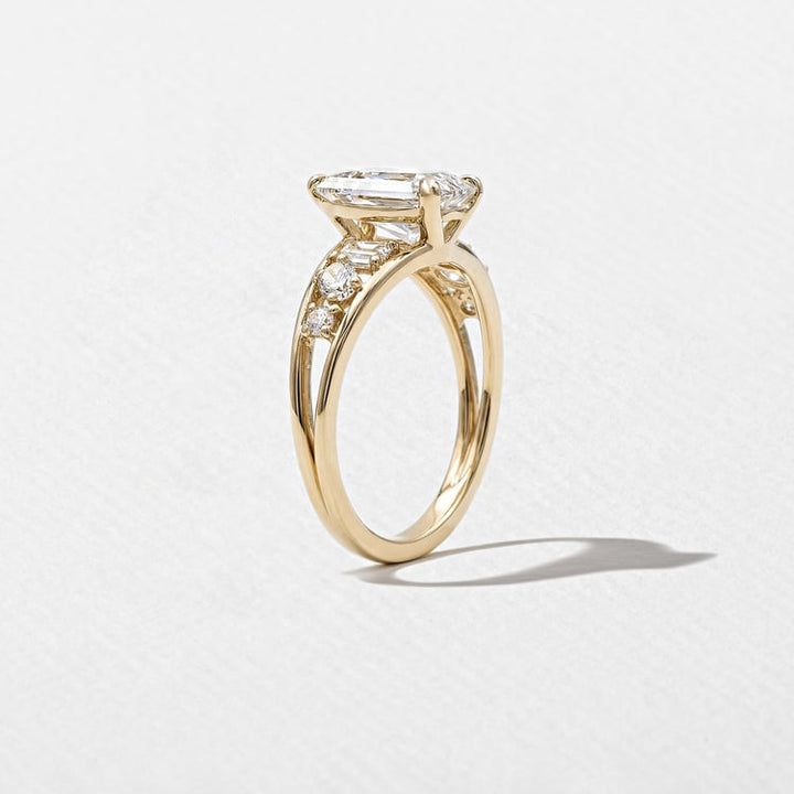 Pear Lab Diamond Ring with Round & Baguette Band
