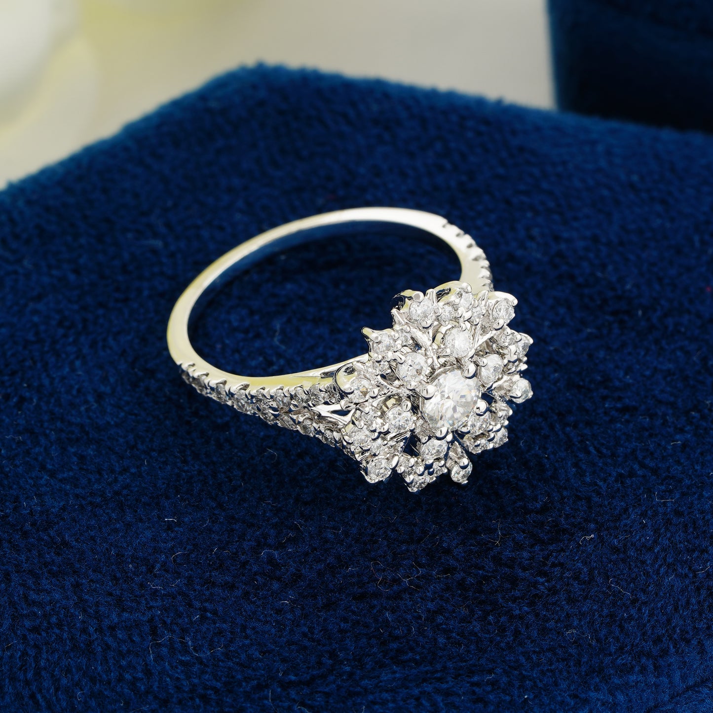Snowflake Radiance Diamond Ring – A Whisper of Winter’s Magic