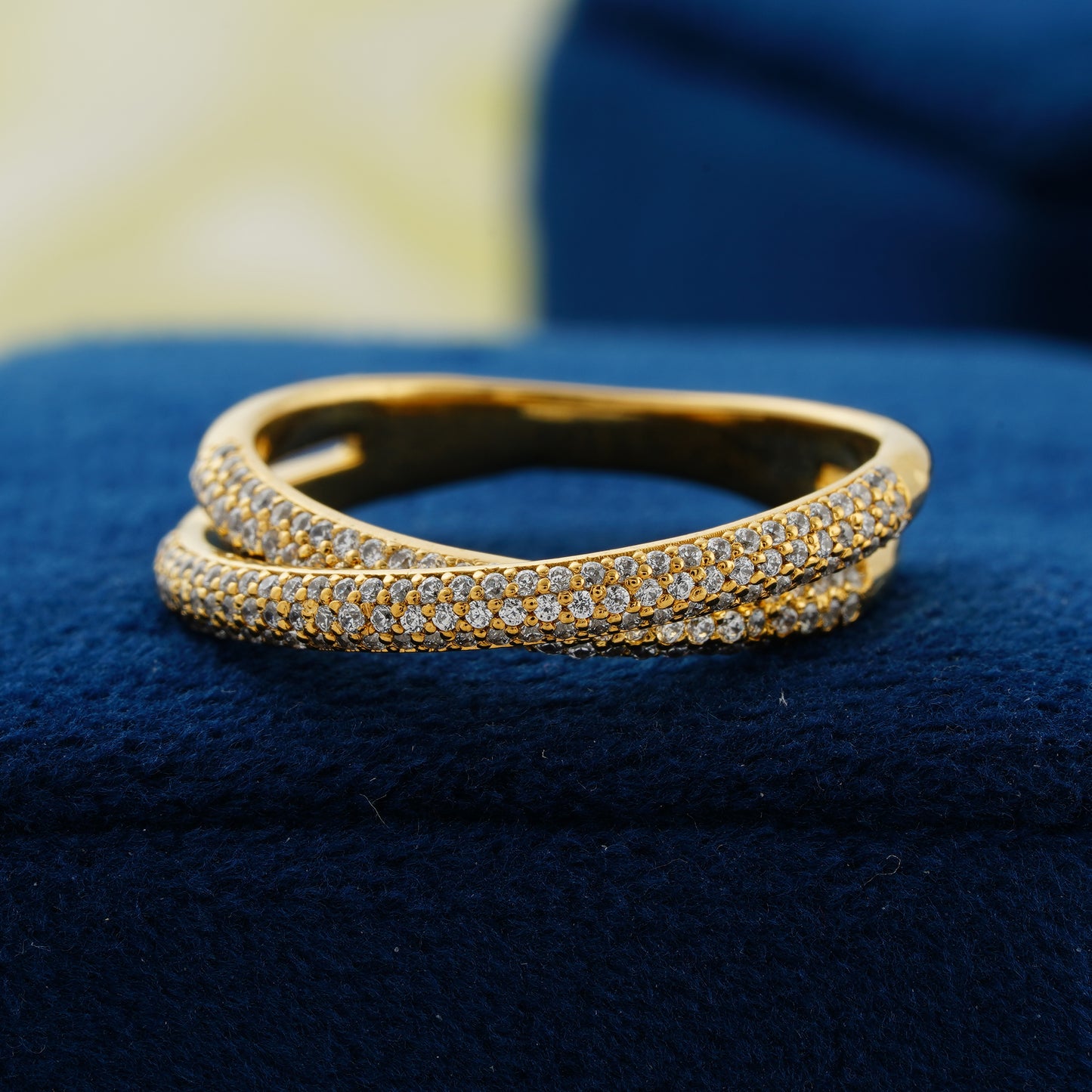 Eternal Twist Criss Cross Pavé wedding  Band