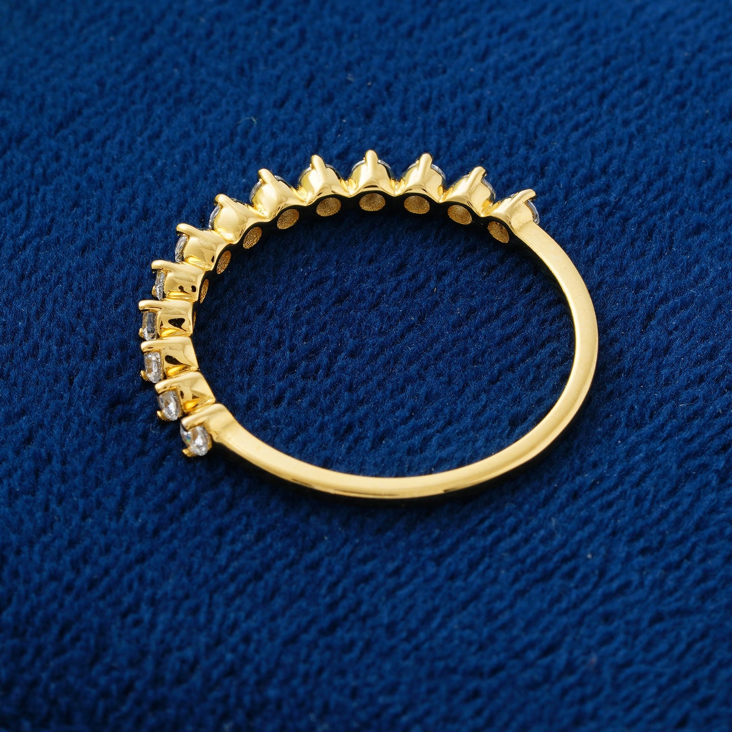 Heart-Style Lab Grown Diamond Wedding Band