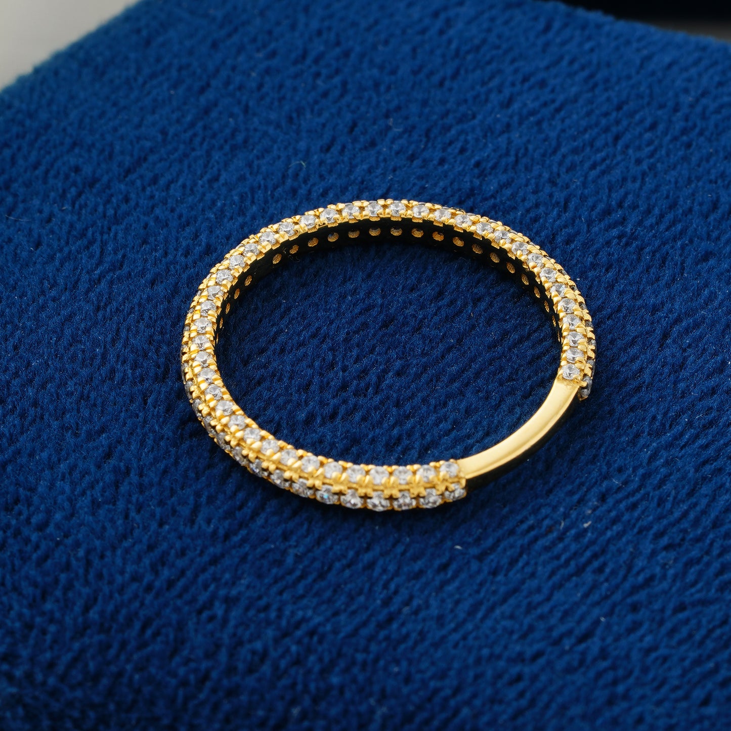 Radiant Dual Pavé Lab Grown Diamond Wedding Band