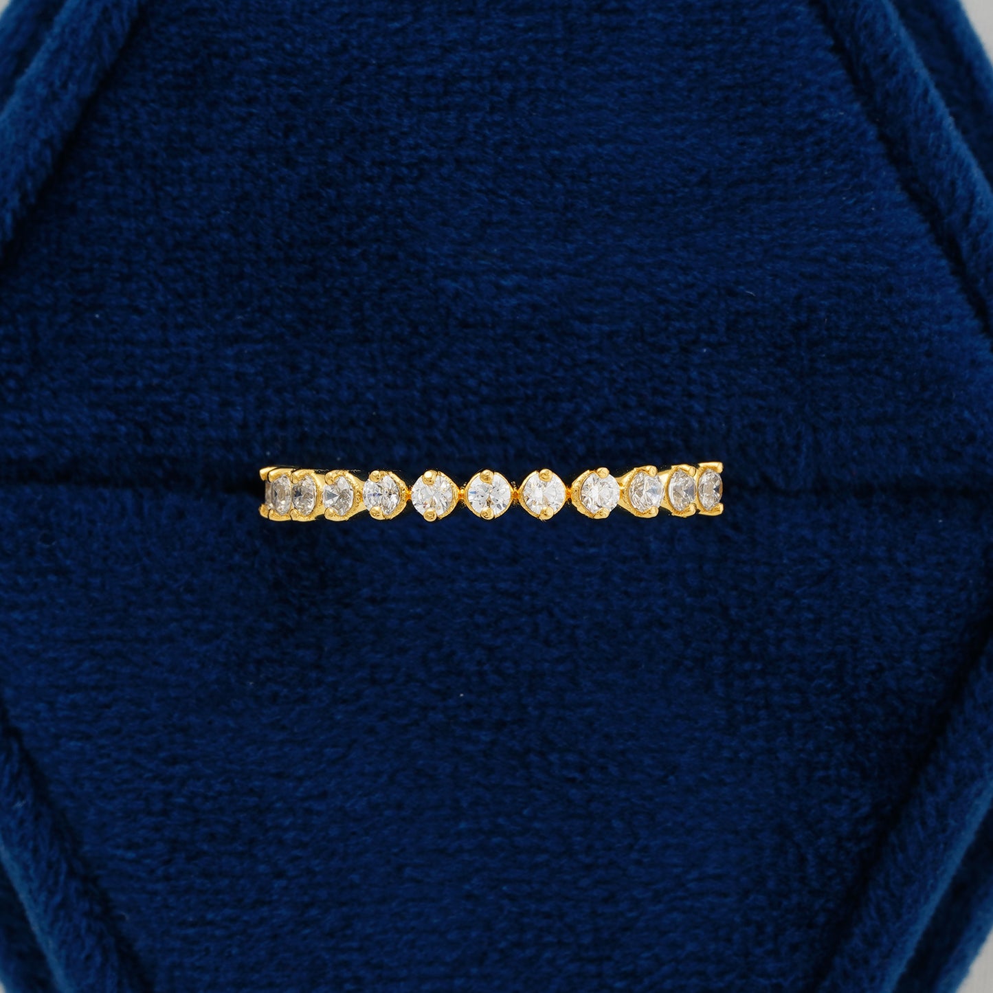 Heart-Style Lab Grown Diamond Wedding Band