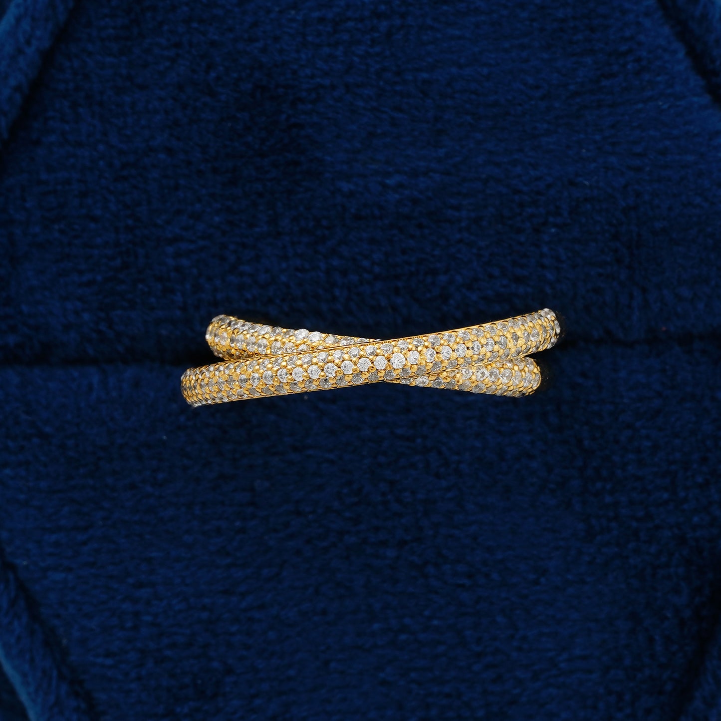 Eternal Twist Criss Cross Pavé wedding  Band