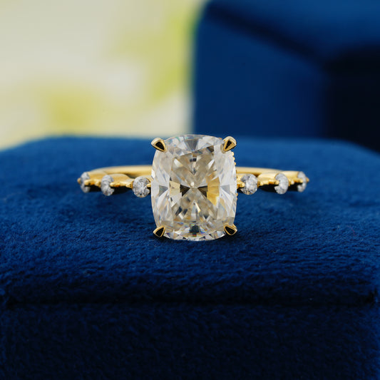 4 Carat Cushion Cut Diamond Engagement Ring – Fiery Sparkle & Luxury