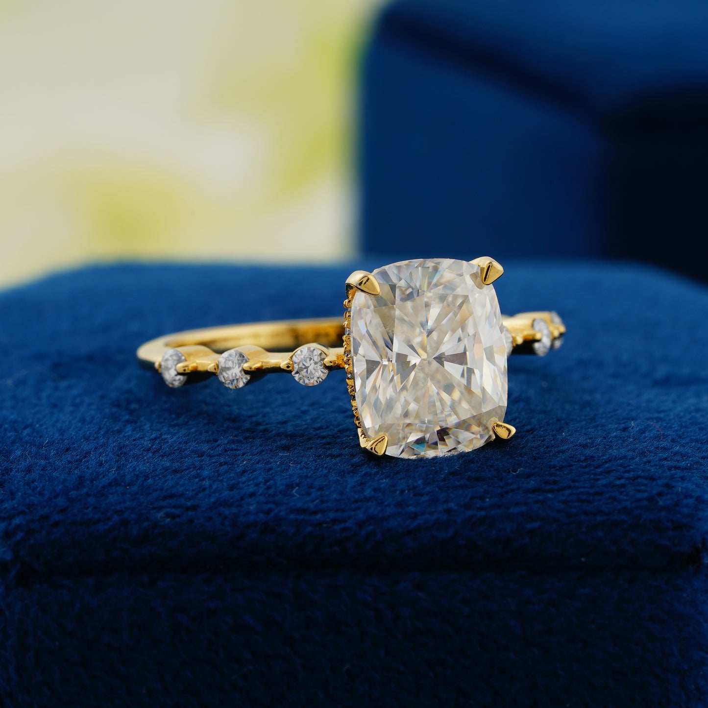 4 Carat Cushion Cut Diamond Engagement Ring – Fiery Sparkle & Luxury