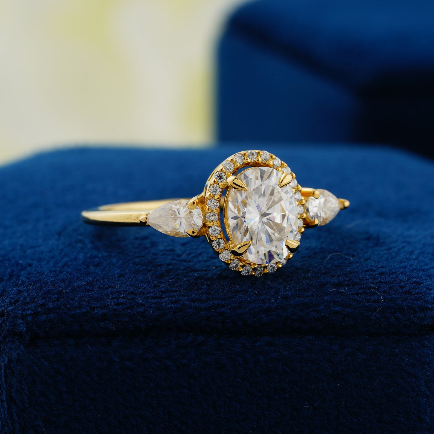 1.33 CT Oval Lab Grown Diamond Halo Ring