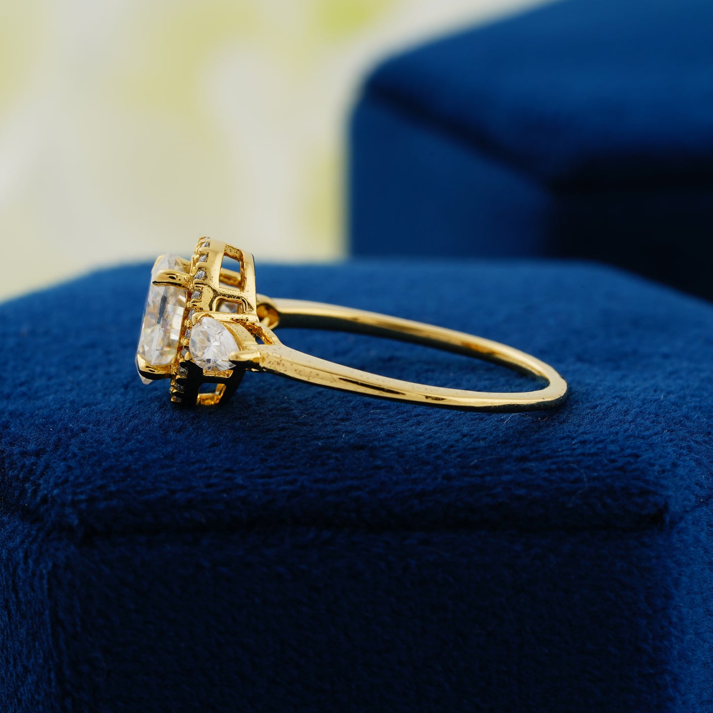 1.33 CT Oval Lab Grown Diamond Halo Ring