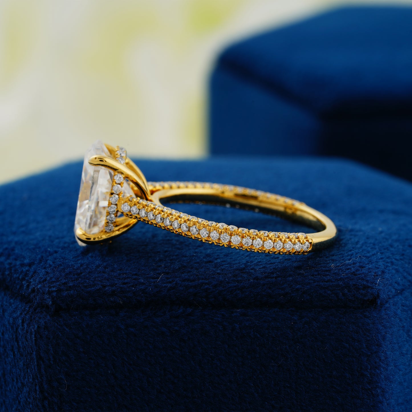 4 CT Oval Cut Lab Grown Diamond Engagement Ring — A Dazzling Symbol of Forever