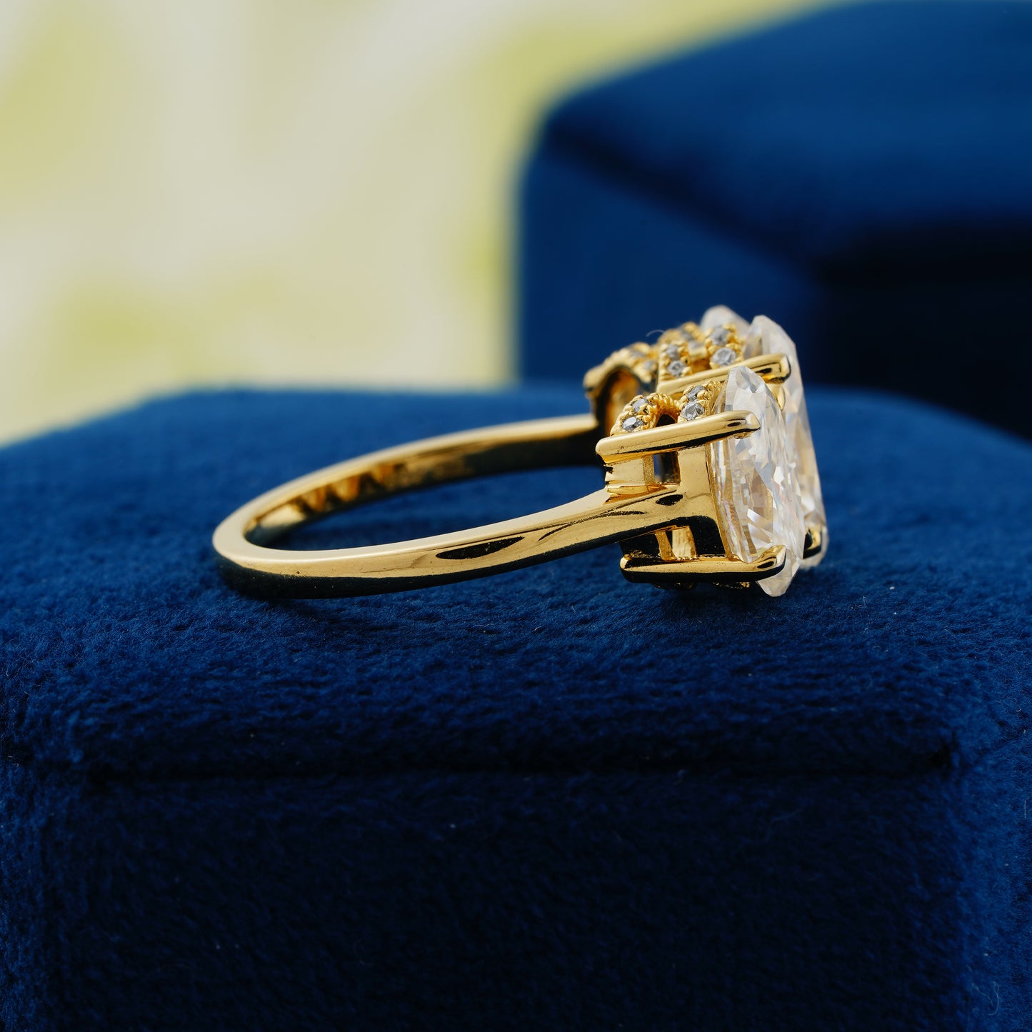 2.35 CT Oval Cut Lab Grown Diamond Three-Stone Engagement Ring with Classic Split Band