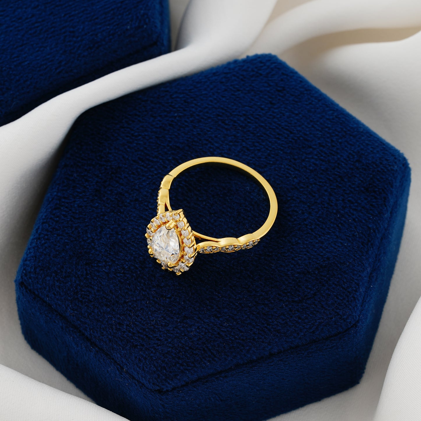 1.93 CT Pear Halo Lab Grown Diamond Engagement Ring – The Dewdrop Promise