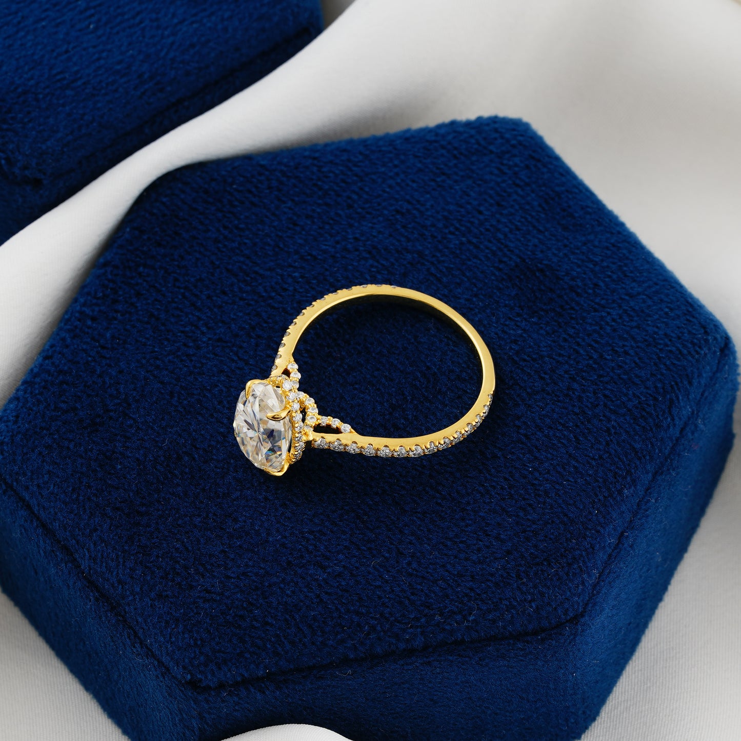 2.8 CT Pear Cut Lab Grown Diamond Engagement Ring