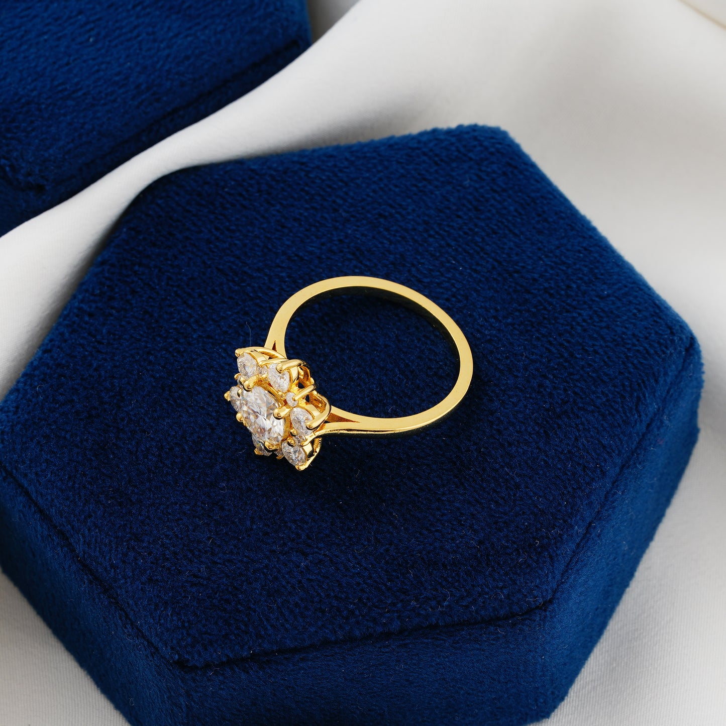 1 CT Round Cut Lab Grown Diamond Floral Halo Engagement Ring – A Bloom of Eternal Love