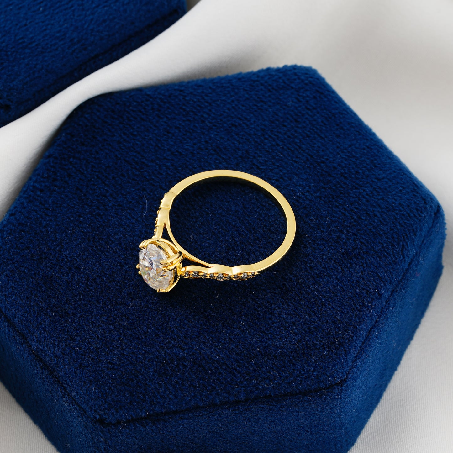 1.91 CT Oval Cut Lab Grown Diamond Ring – A Promise of Forever Sparkle