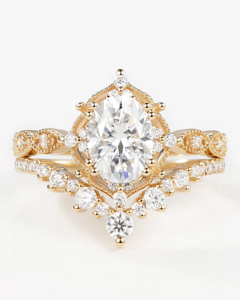 Aurora Vintage Oval Lab Grown Diamond Bridal Set