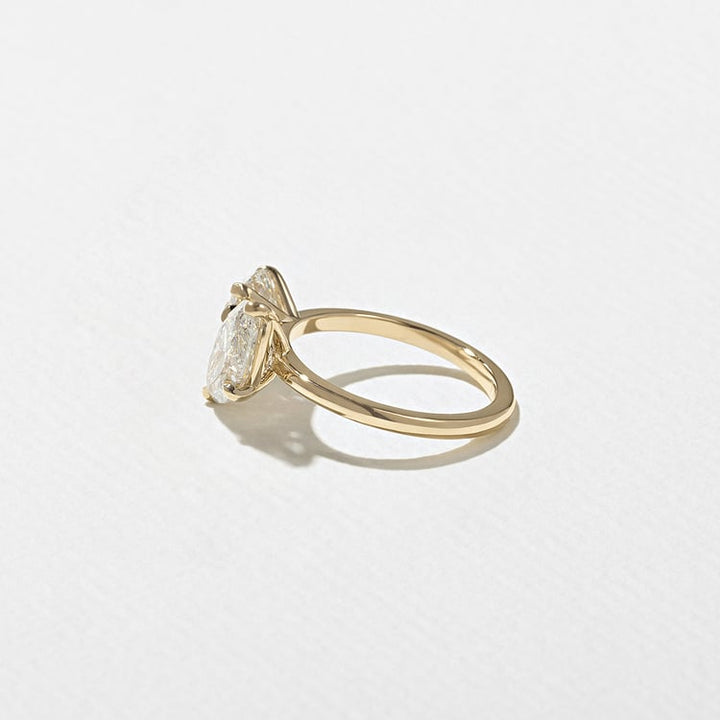 Round & Marquise Cut Lab Grown Diamond Toi et Moi Engagement Ring