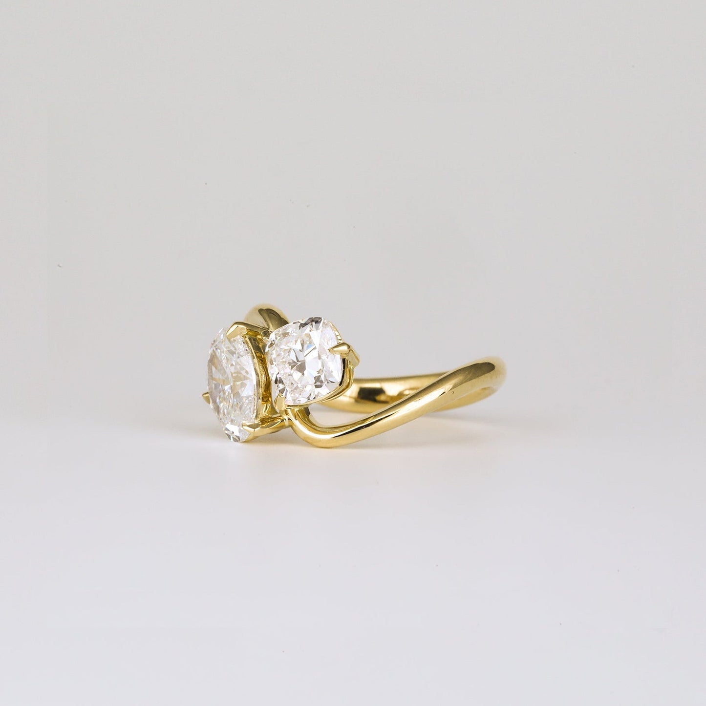 Oval & Cushion Lab Diamond Toi et Moi Bypass Ring