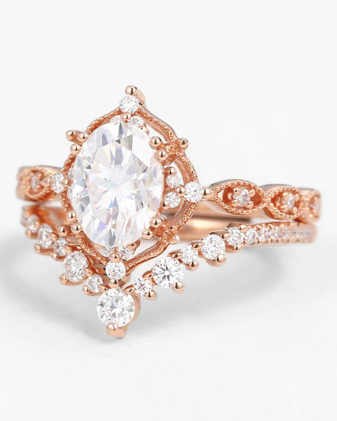 Aurora Vintage Oval Lab Grown Diamond Bridal Set