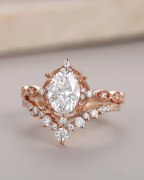 Aurora Vintage Oval Lab Grown Diamond Bridal Set