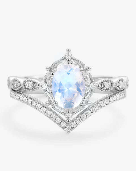 Aurora Vintage Oval Lab Grown Diamond Bridal Set