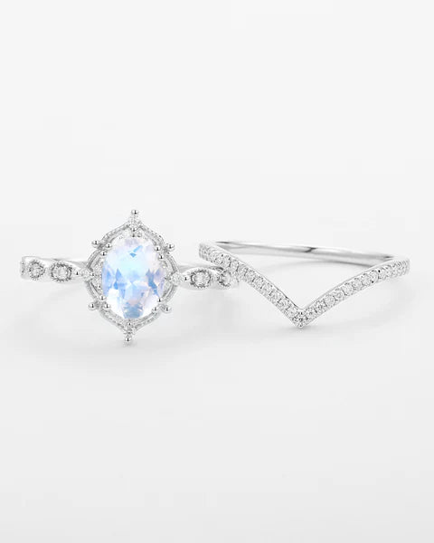 Aurora Vintage Oval Lab Grown Diamond Bridal Set