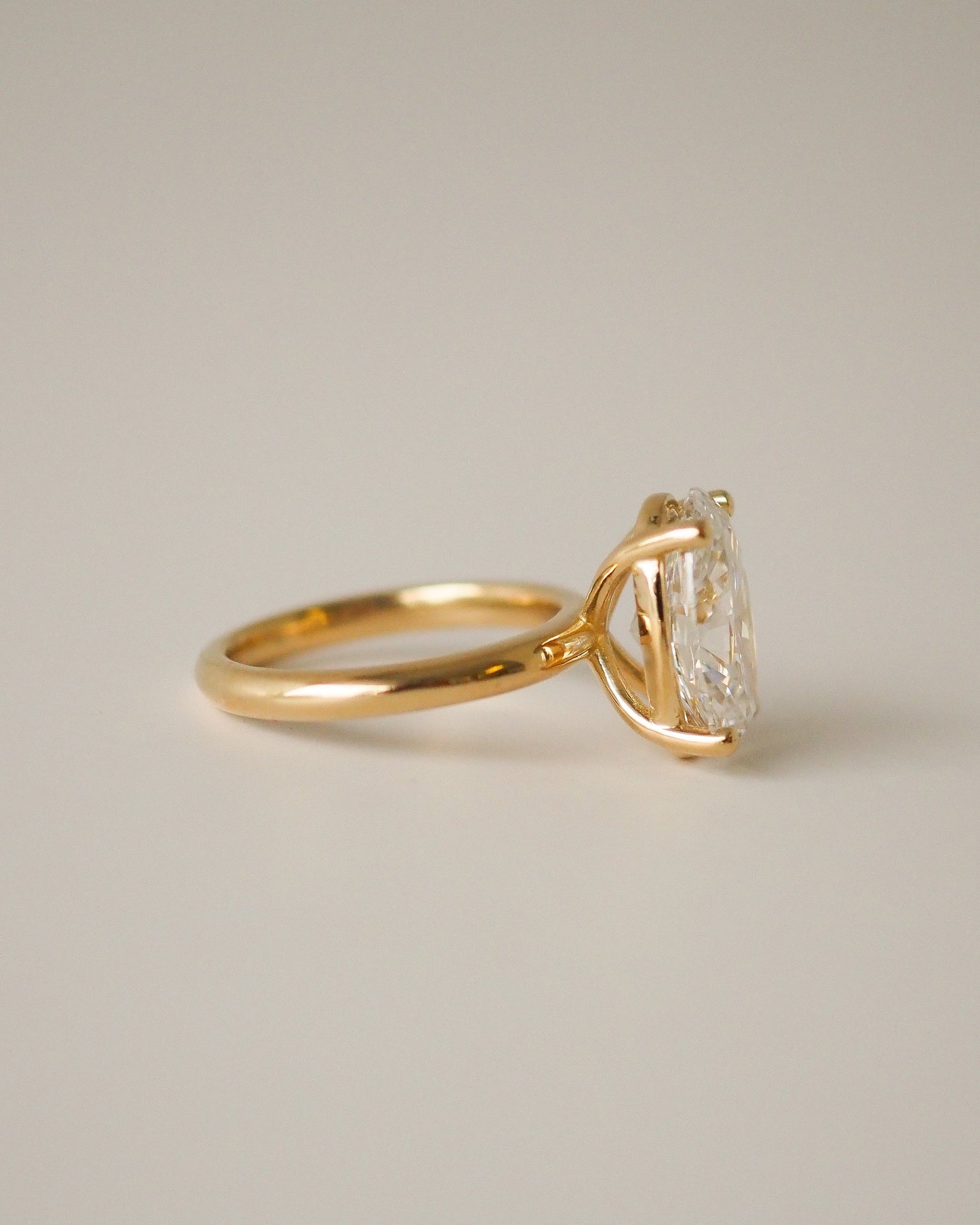 Oval Lab Diamond Solitaire Ring with Plain Band