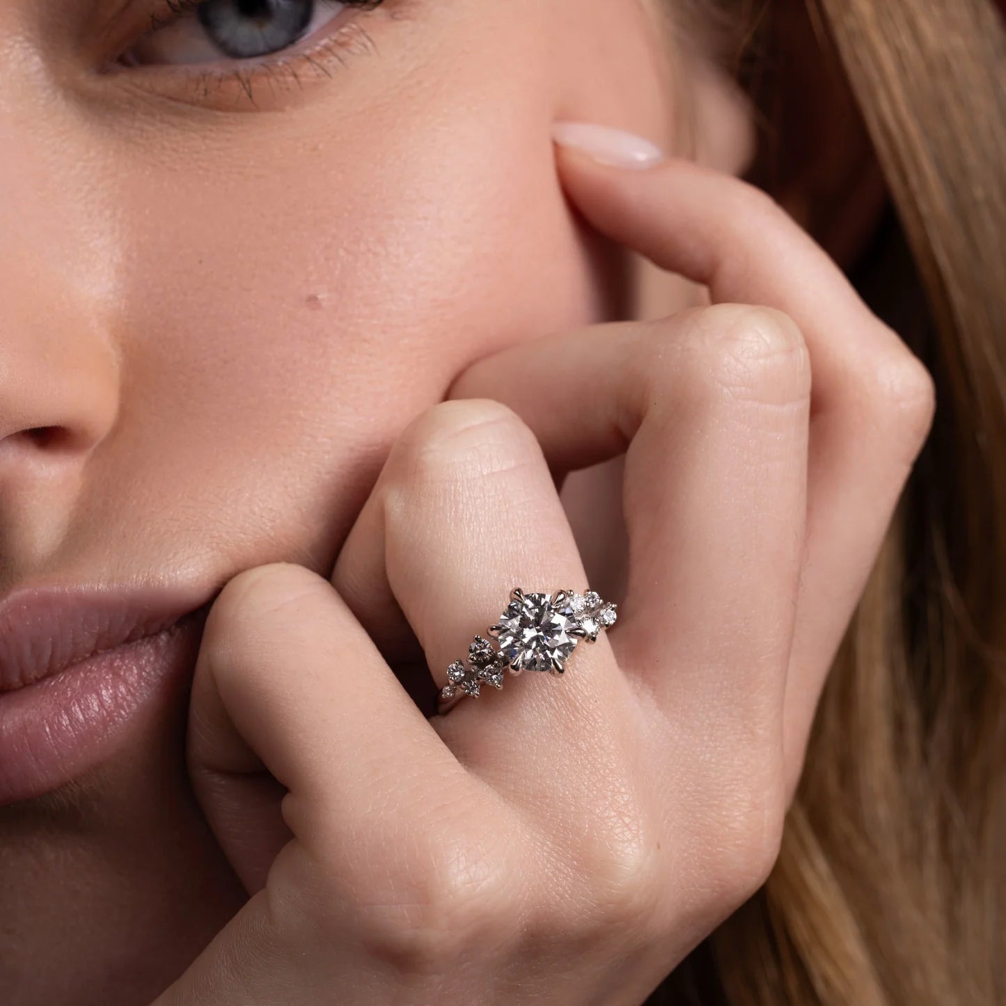 Round Brilliant Lab-Grown Diamond Solitaire Engagement Ring with Cluster Diamond Shoulders