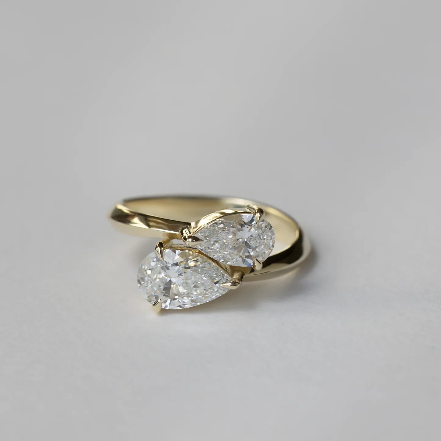 Double Pear Shaped Lab-Grown Diamond Toi et Moi Bypass Engagement Ring