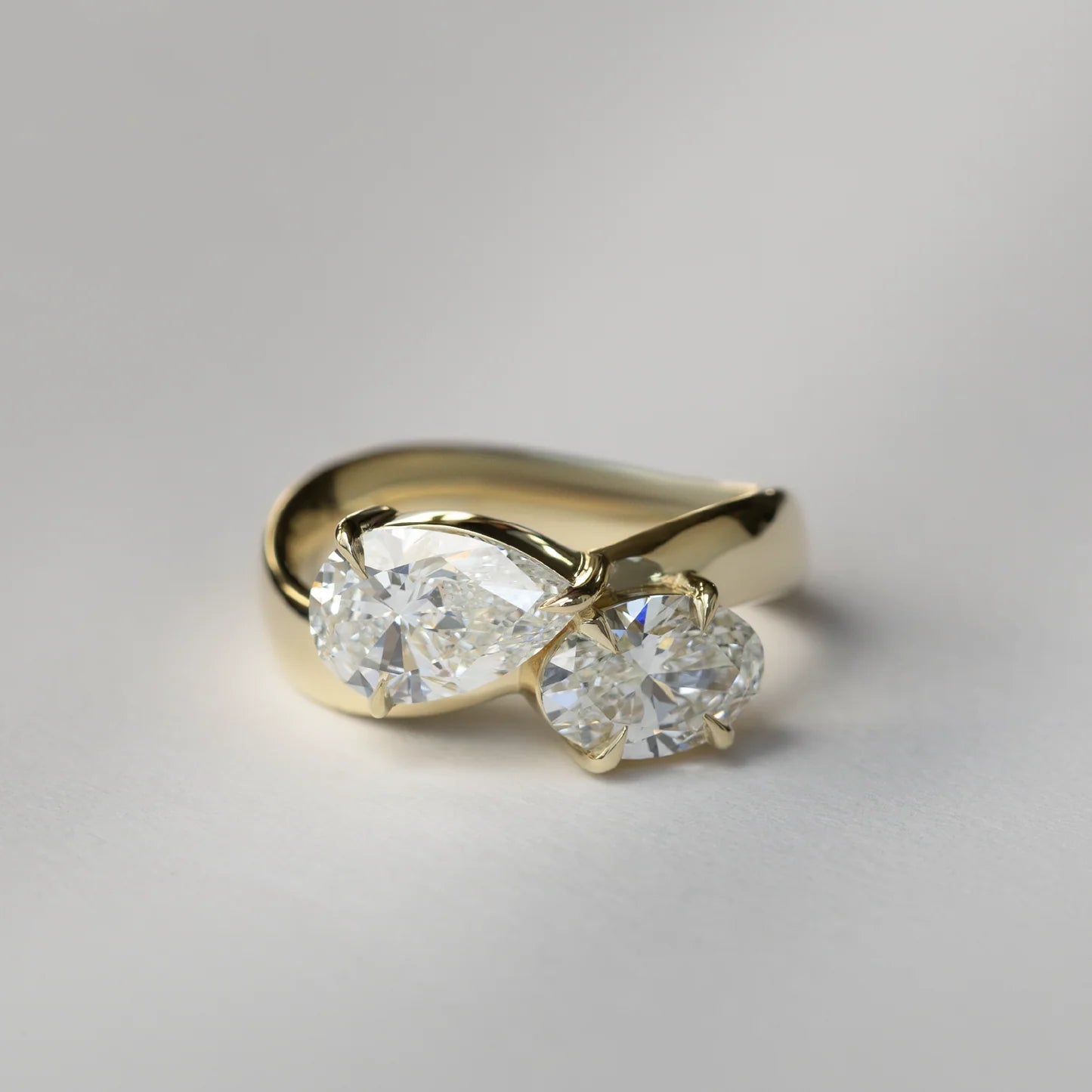 Oval & Pear Shaped Lab-Grown Diamond Toi et Moi Bypass Engagement Ring