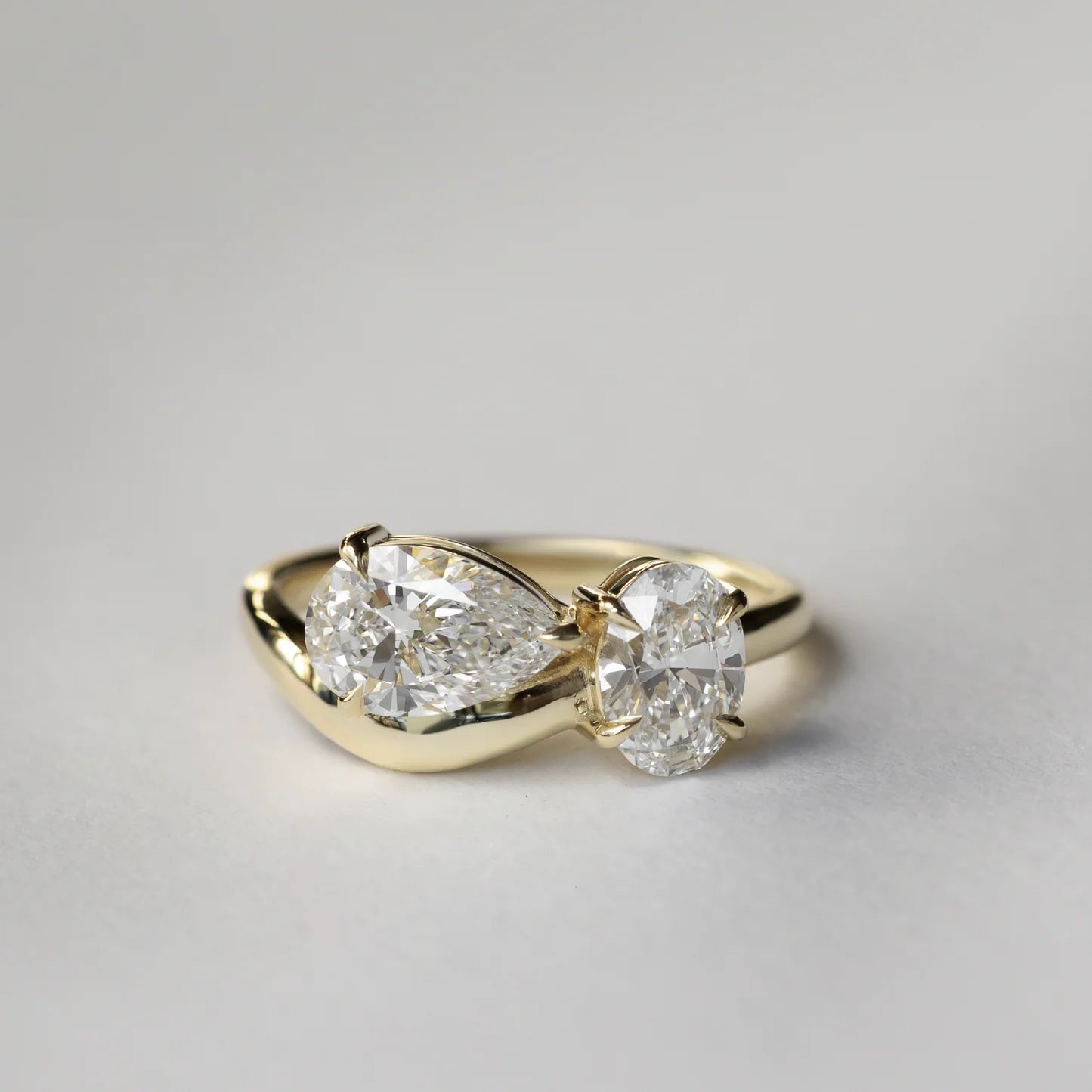 Oval & Pear Lab-Grown Diamond Toi et Moi Engagement Ring