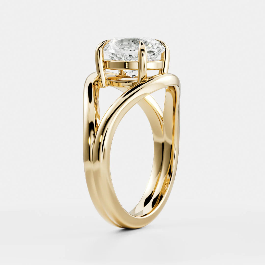 Oval Cut Lab-Grown Diamond Solitaire Engagement Ring with Split Shank
