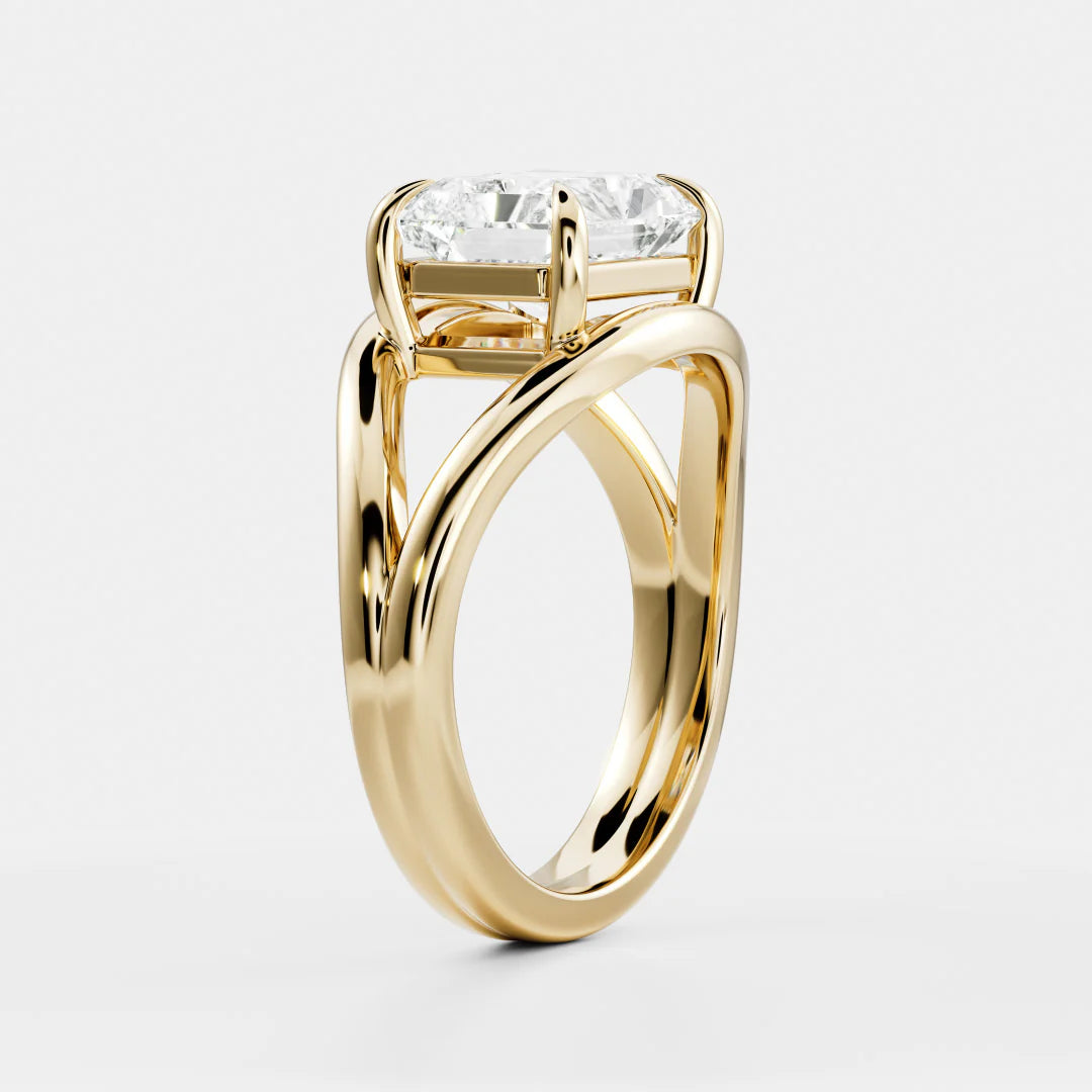 Princess Cut Lab-Grown Diamond Solitaire Engagement Ring with Split Shank